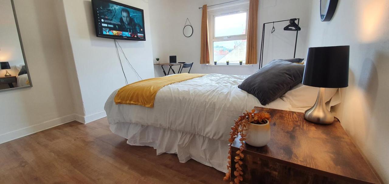Fast Broadband, Budget Stay, Free Netflix. Cardiff Ngoại thất bức ảnh